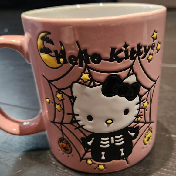 HELLO KITTY 20oz Coffee MUG NEW - Picture 1 of 6